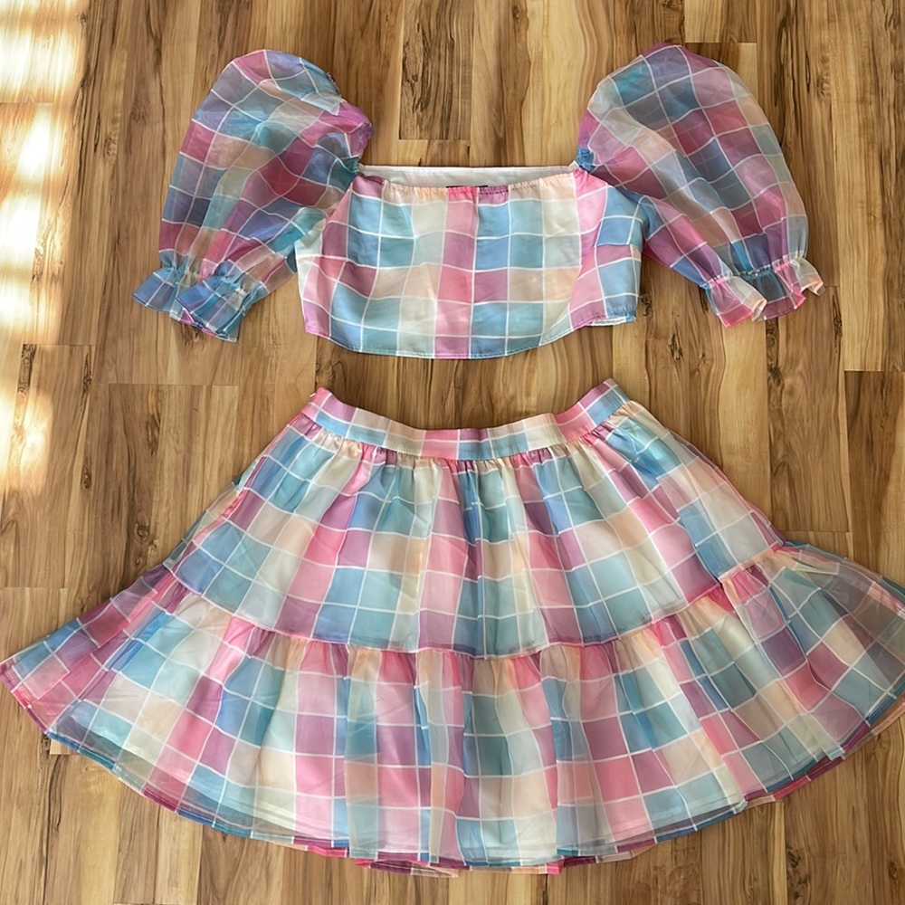Never worn SHEIN curve plus size 1xl top and skirt set